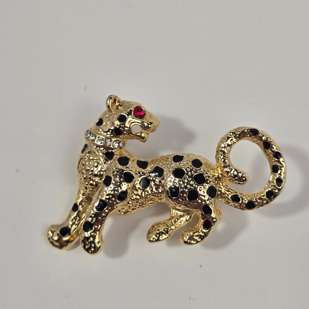 Gold Tone Leopard Brooch Black Enamel Spots Red Eye Crystal Collar Pin